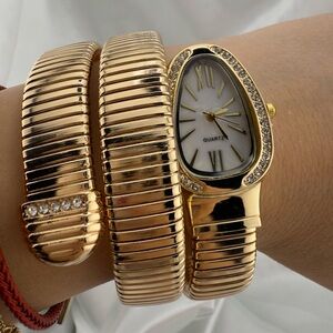 Classic Serpentine Serpent Snake Classic Gold Color Women's Watch White Stateme